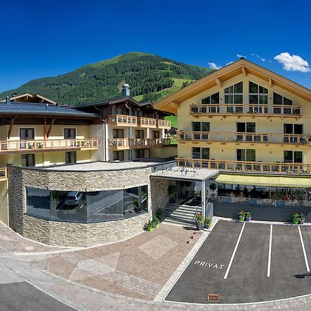 Hotel Alpina Saalbach-Hinterglemm Exterior foto