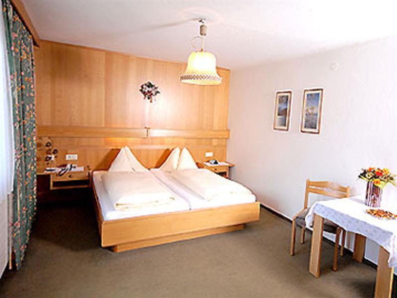 Hotel Alpina Saalbach-Hinterglemm Exterior foto